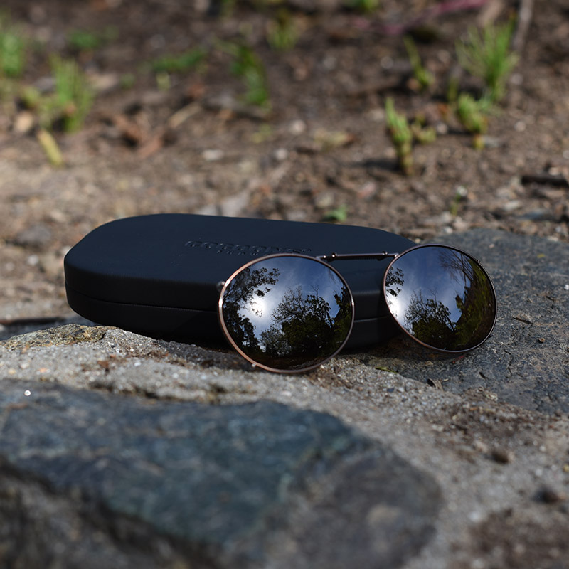 Clip-on oval 1